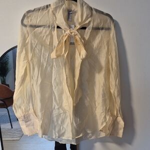 H&M Elegant Cream Blouse with Bow Detail